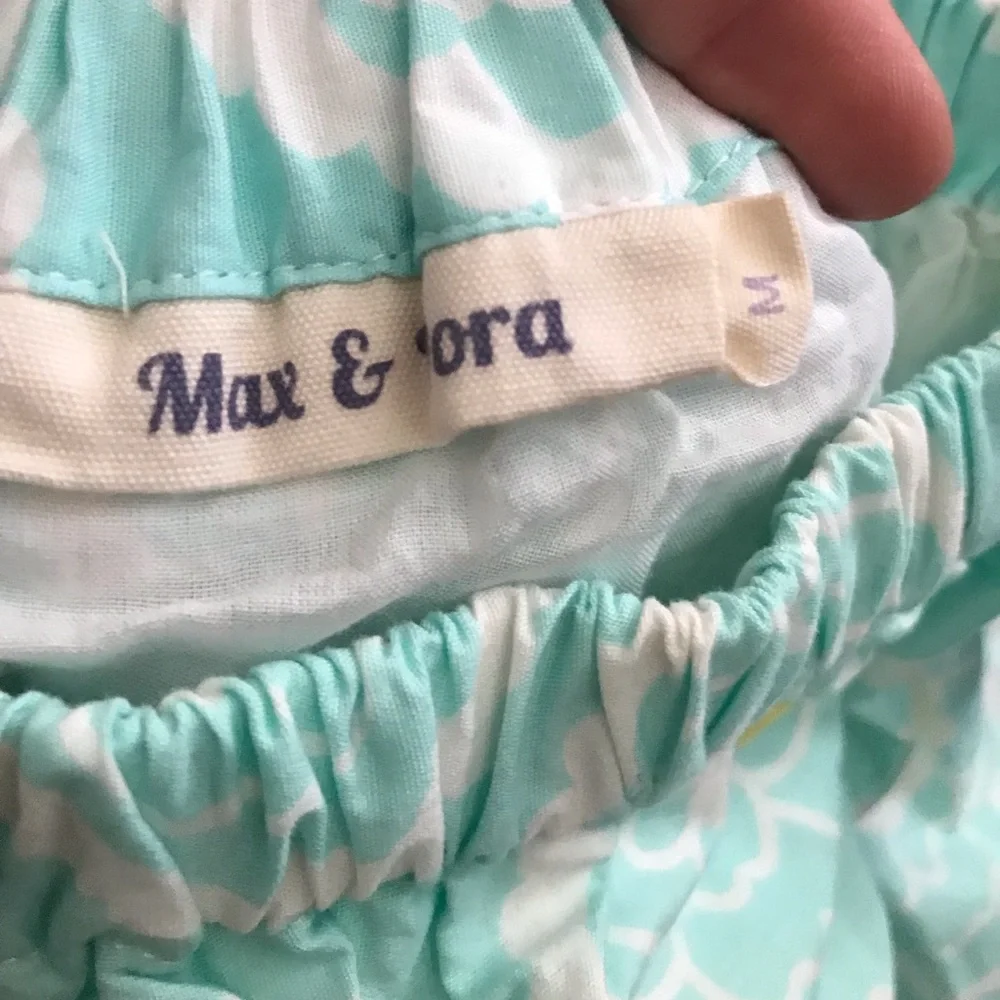 NWT Boutique Max & Dora | Blue Floral Pull-on Skirt